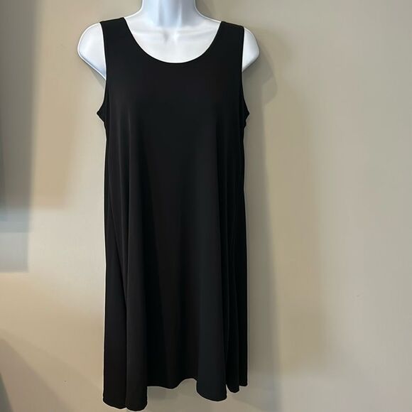 NWT Pretty Woman Black Sleeveless Scoop Neck Midi Flowy Dress Size Small - Picture 1 of 7
